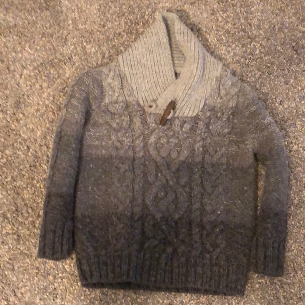 GAP 2T boys gray toggle sweater